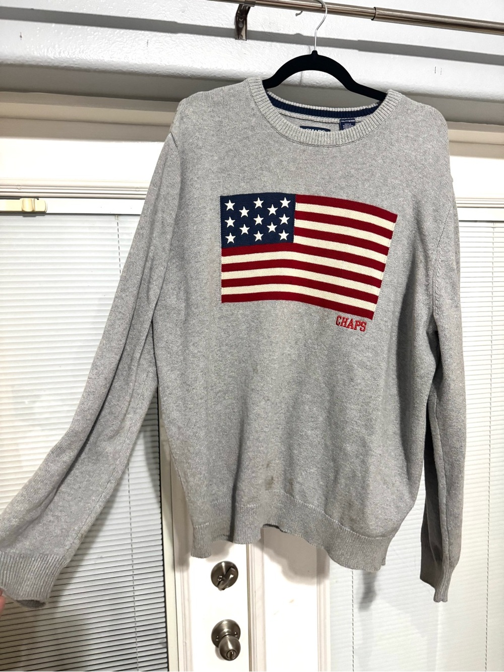 Chaps Light Gray Crewneck Sweater with American Flag